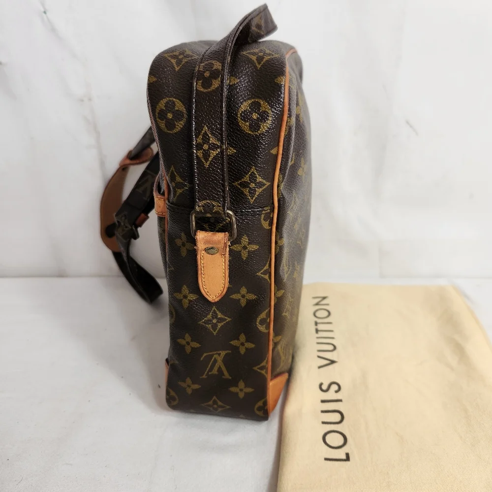 Louis Vuitton Crossbody Bag - Picture 3 of 11
